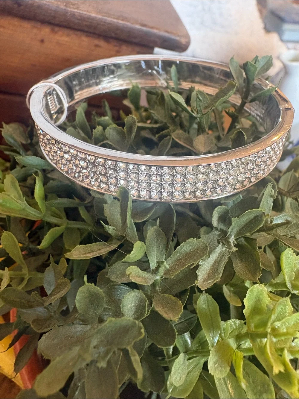 N/A stylish silver
